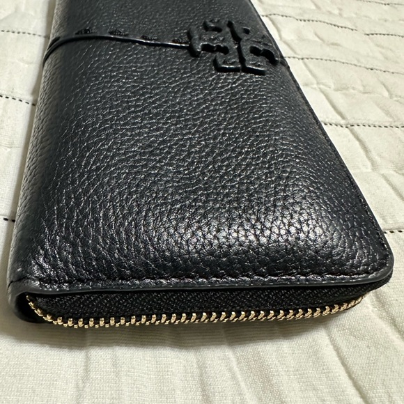 Tory Burch Black Pebbled Leather Zip-Around Wallet - Picture 11 of 13